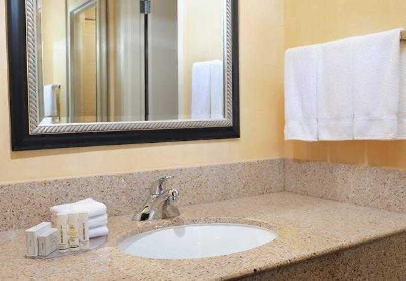 คอร์ตยาร์ด โอคลาโฮมา ซิตี้ แอร์พอร์ต Hotel โอคลาโฮมาซิตี้ ภายนอก รูปภาพ